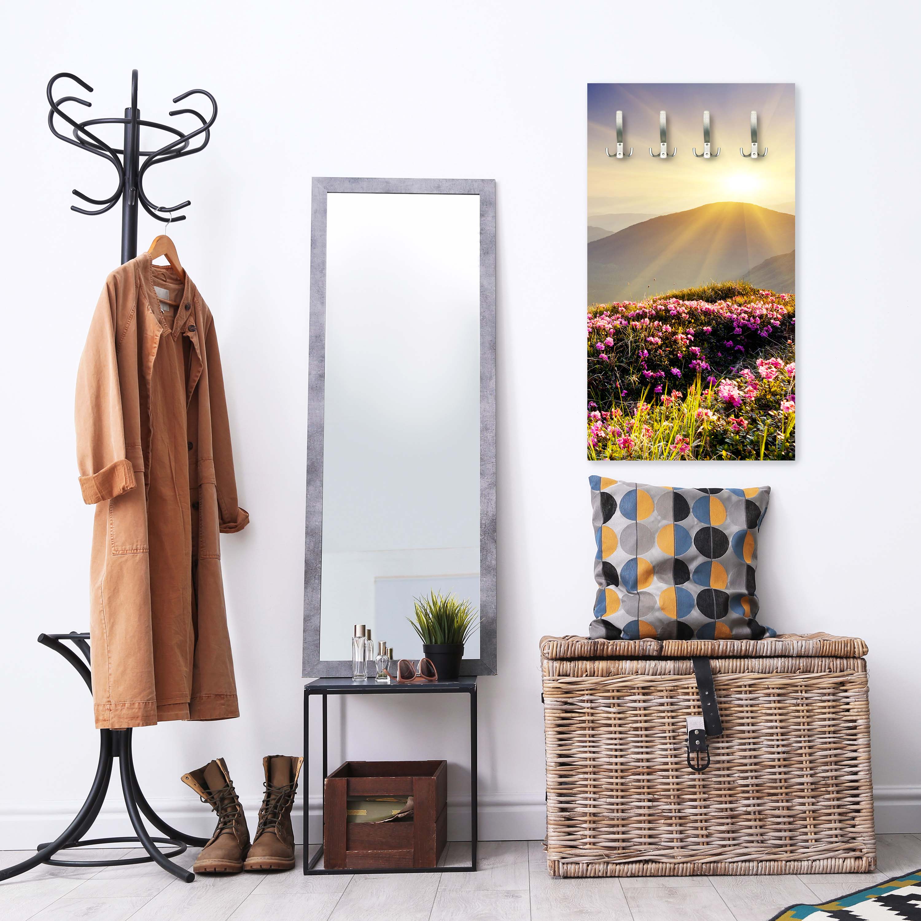 Garderobe Bergrücken im Sonnenlicht M0511 entdecken - Bild 2 Garderobe Bergrücken im Sonnenlicht M0511 entdecken - Bild 2