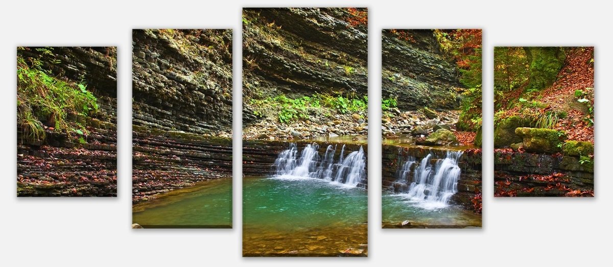 Leinwandbild Mehrteiler Kleiner Wasserfall in der Kaparten Berge M0695 entdecken - Bild 1 Leinwandbild Mehrteiler Kleiner Wasserfall in der Kaparten Berge M0695 entdecken - Bild 1