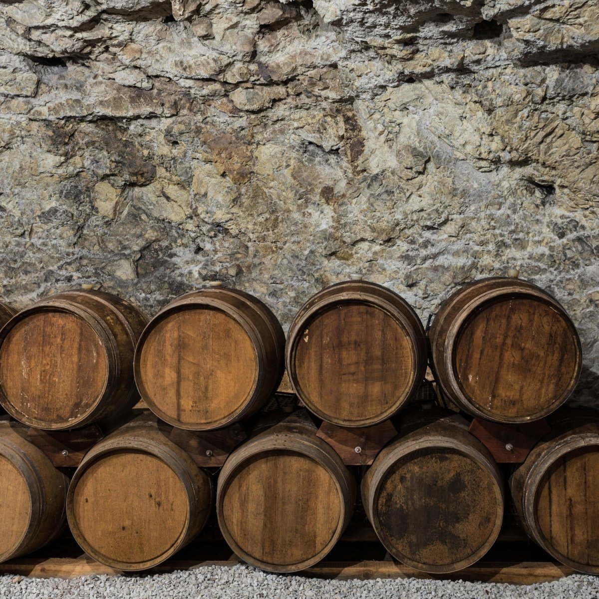 Beistelltisch Ein alter Weinkeller M0821 entdecken - Bild 2 Beistelltisch Ein alter Weinkeller M0821 entdecken - Bild 2