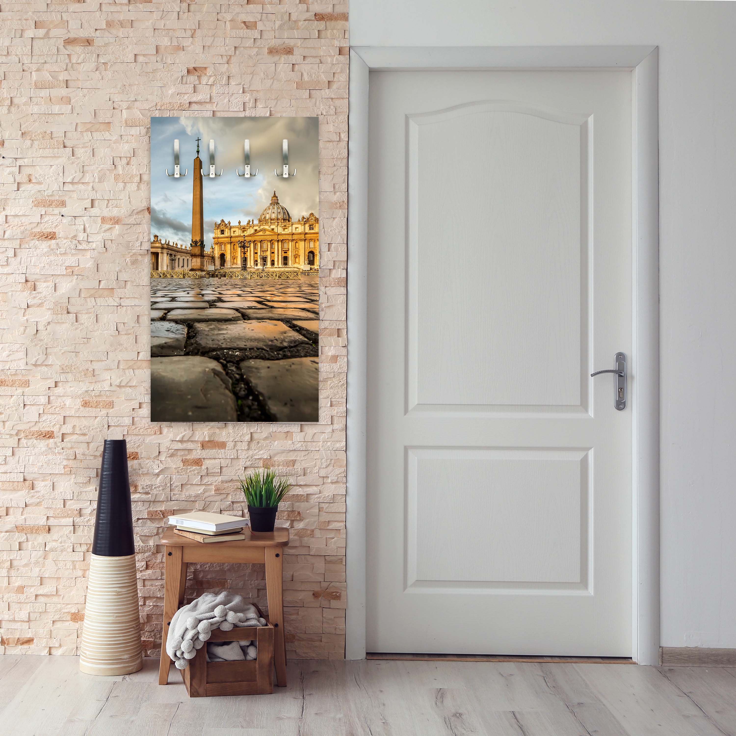 Garderobe Petersplatz, Vatikanstadt M1057 entdecken - Bild 2 Garderobe Petersplatz, Vatikanstadt M1057 entdecken - Bild 2