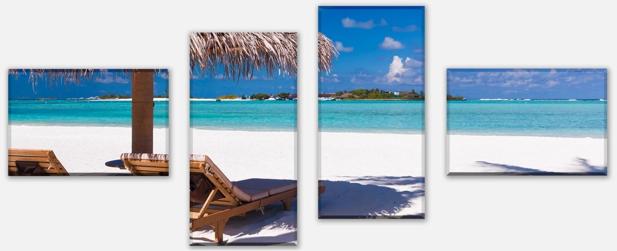 Stretched Canvas Print Relaxing on the Beach M0450