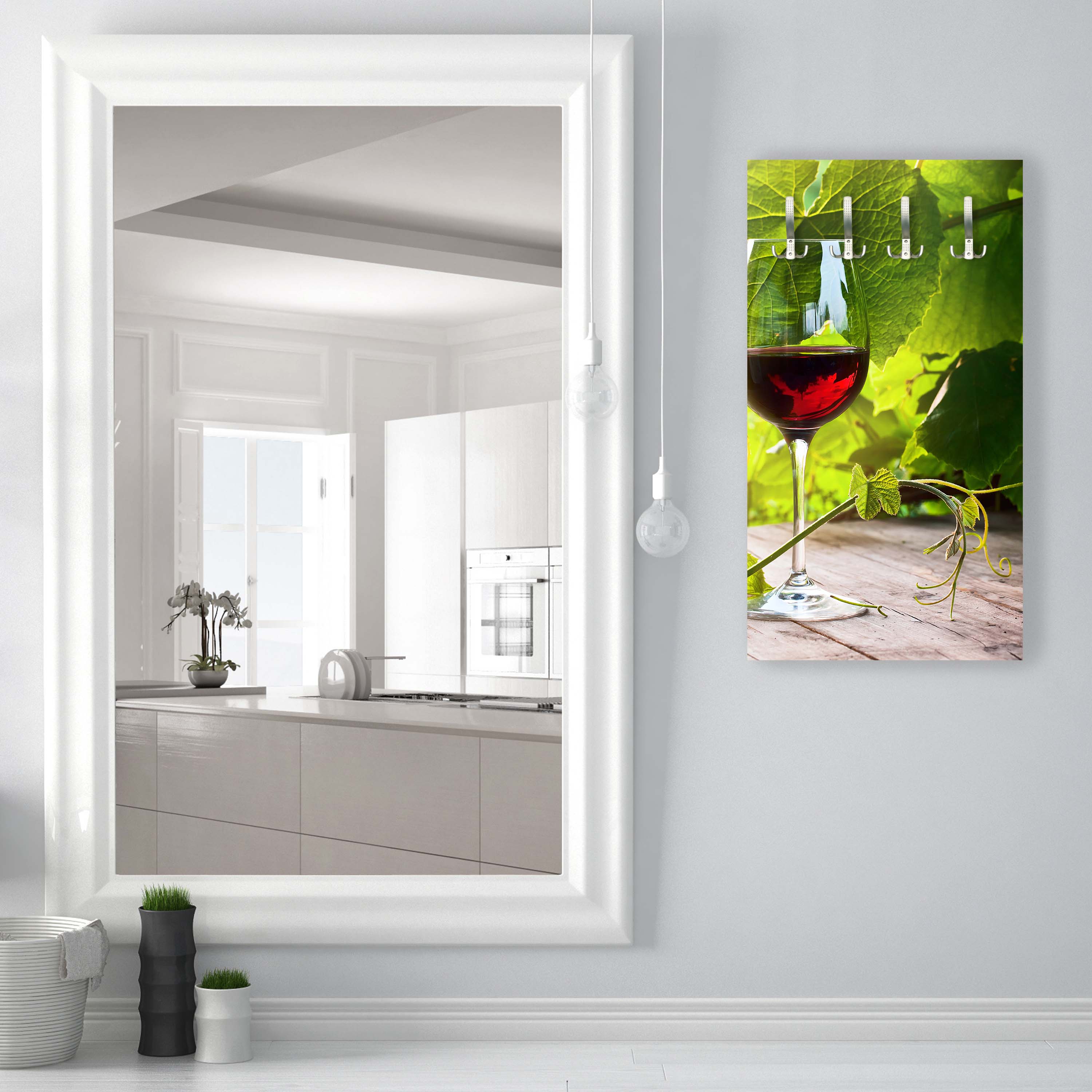 Garderobe Glas mit Rotwein im Weinberg M0830 entdecken - Bild 2