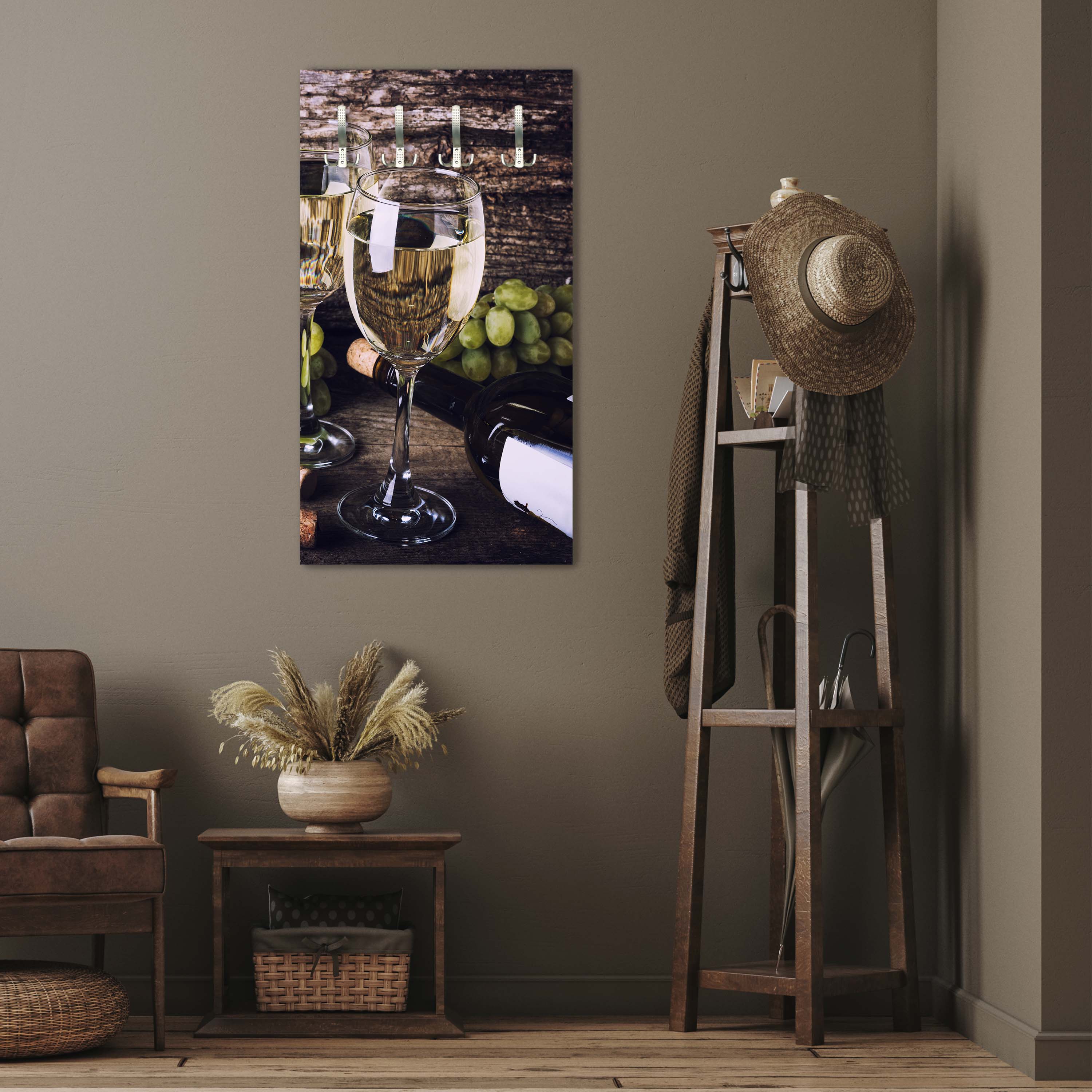 Garderobe alten hölzernen Hintergrund mit Gläser Weißwein M0837 entdecken - Bild 2