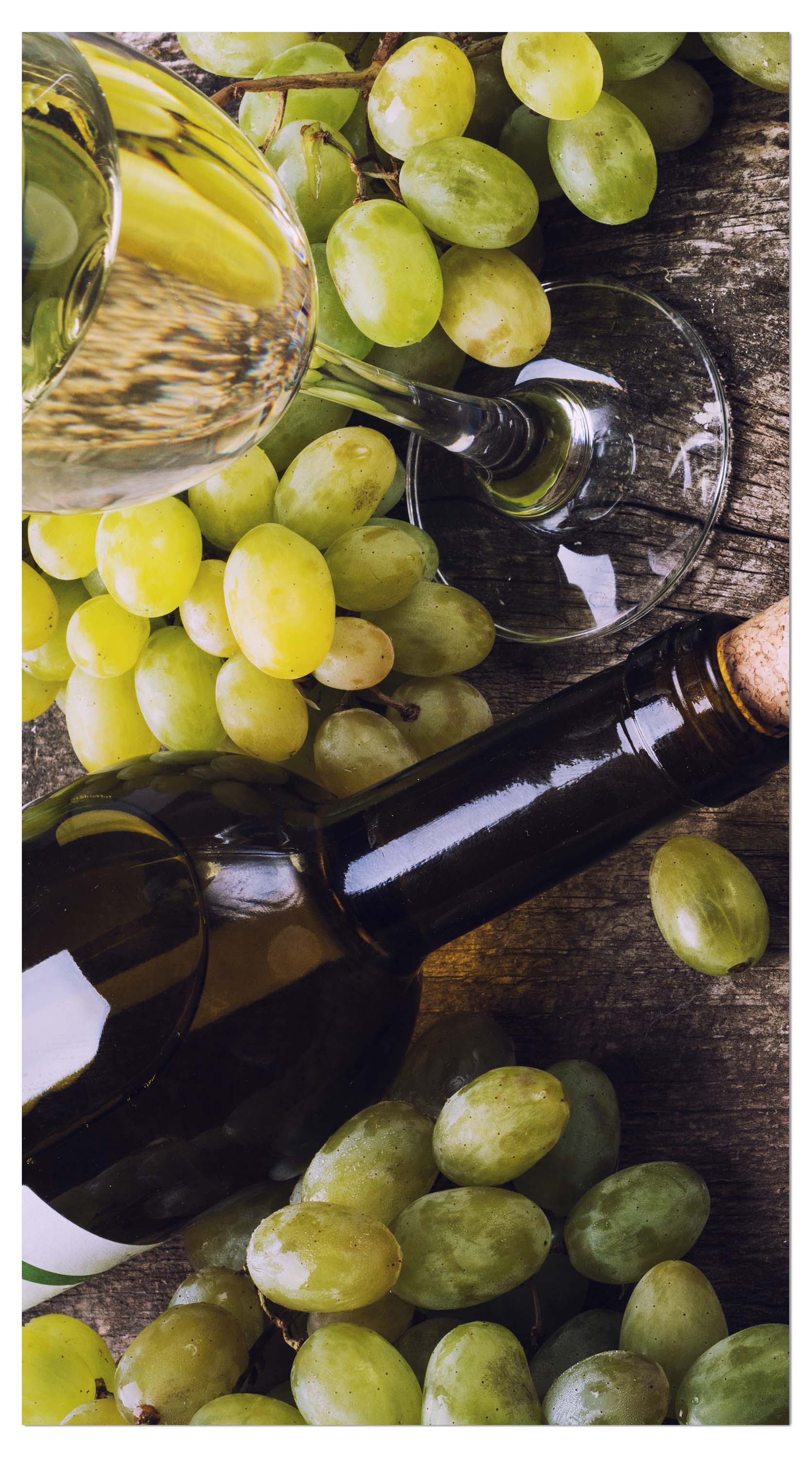 Garderobe Flasche Weißwein und Trauben auf einem alten Tisch M0838 entdecken - Bild 4