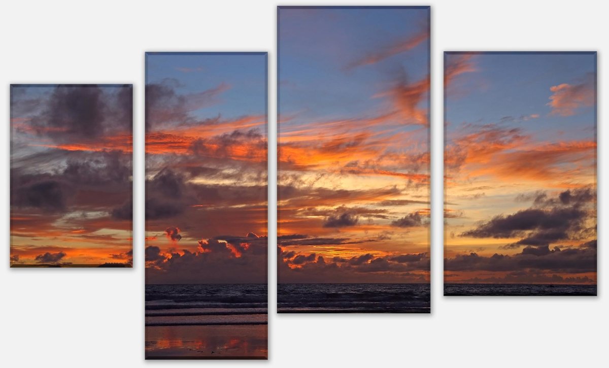 Stretched Canvas Print Sunset on the beach in Bali M0907